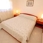 Munida 734 *