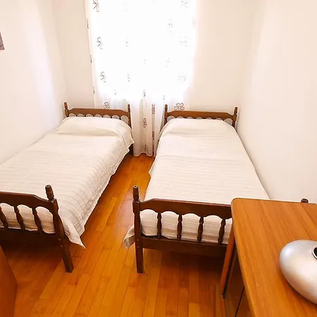 Διαμέρισμα Munida 734 *