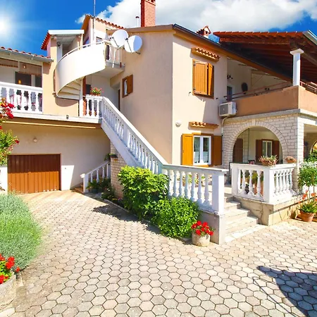 Apartment Munida 734