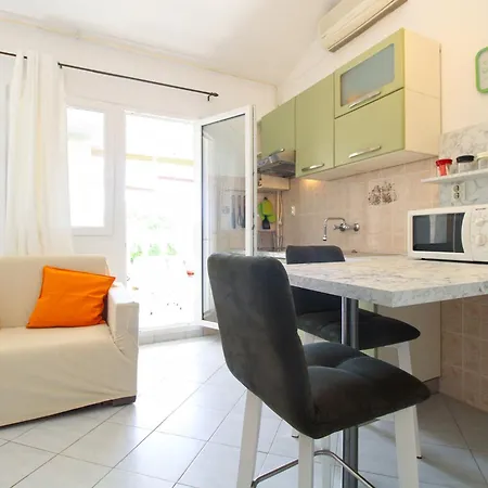 Munida 734 Apartment Medulin