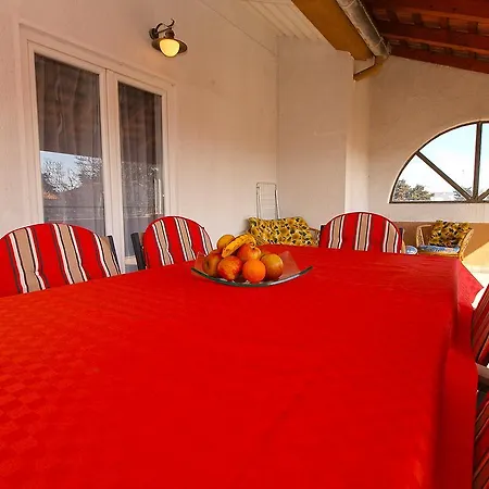 Munida 734 Apartament